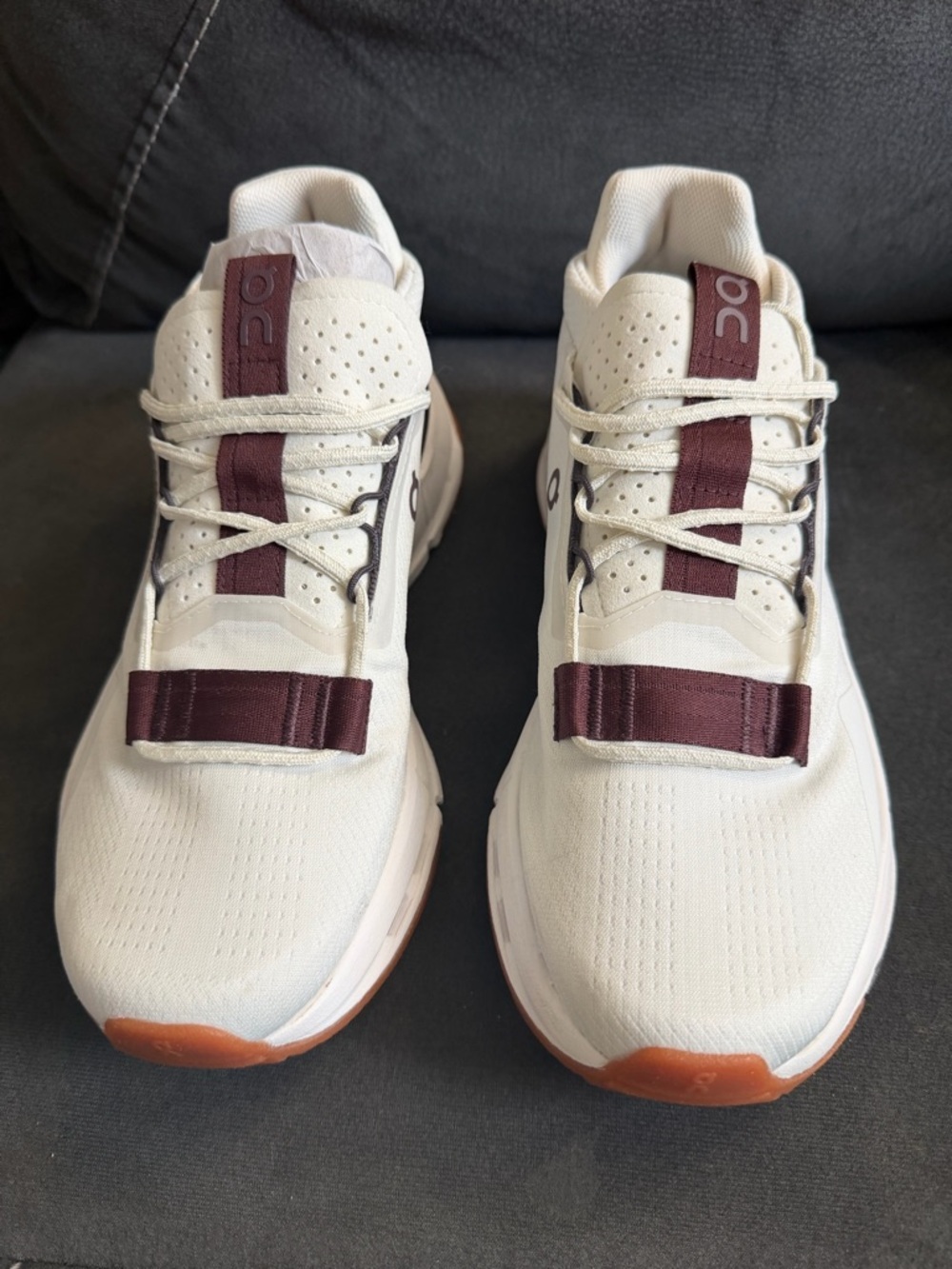 On Running women Sneakers - White with Burgundy and Tan Accents NEW size 7